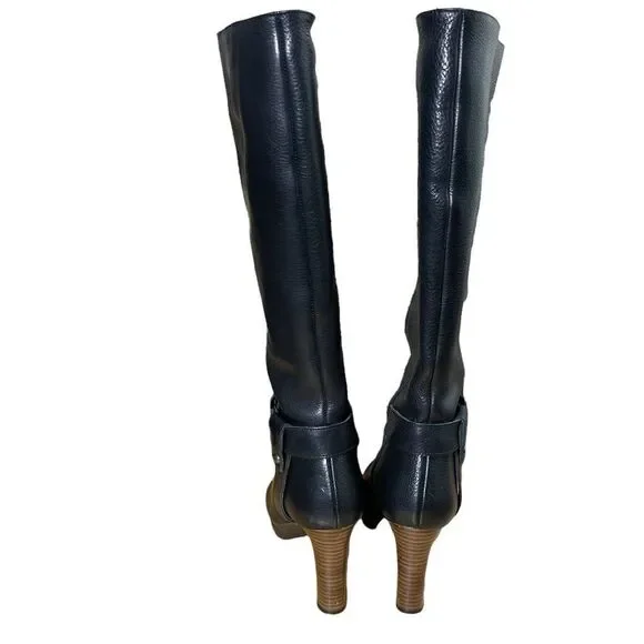 Black Heeled Boots with Buckle Detail - Picture 3 of 16